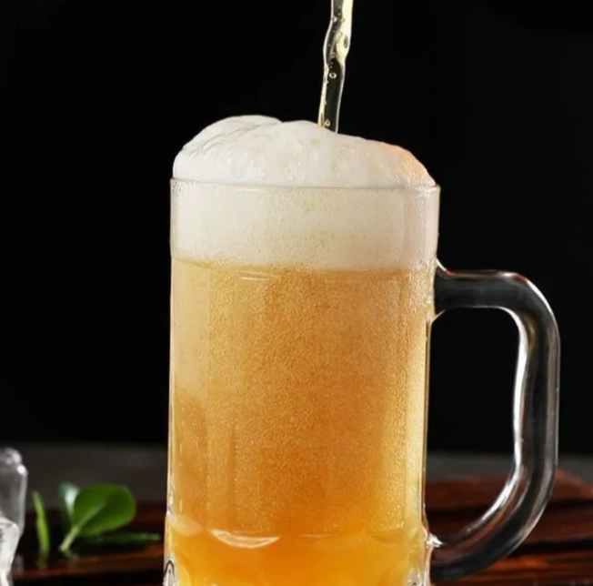 越來越多的荷蘭人從鄰國(guó)購(gòu)買啤酒